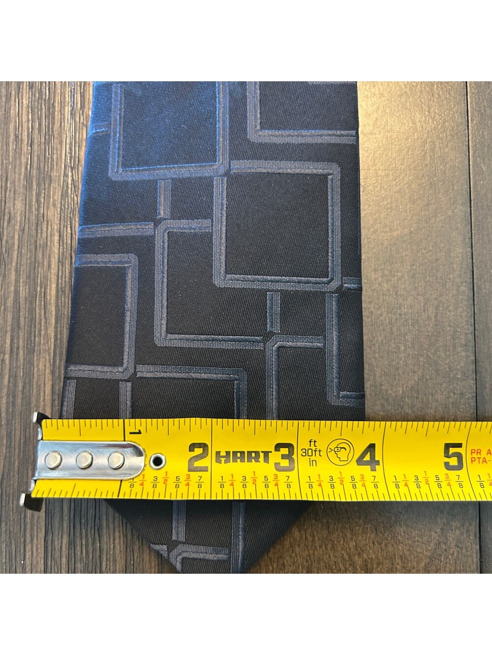 Vintage Filo A' Mano by Tom James 100% Silk Geometric Tie Black Navy Made In USA - Picture 3 of 4